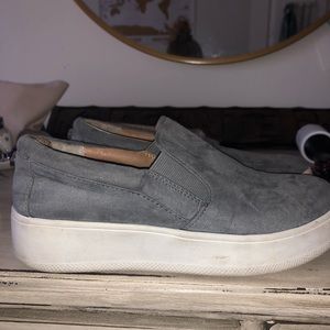 Steve Madden slip on